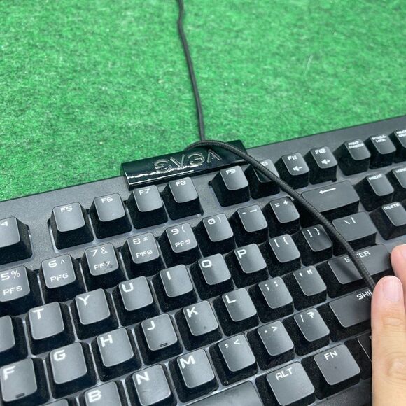 EVGA Z12 RGB Gaming Keyboard - Picture 3 of 3